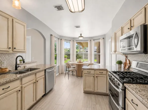 17027 Gleneviss Dr, Houston, TX 77084