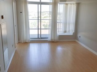 220 Forum Dr #1309, Mississauga, ON L4Z4K1