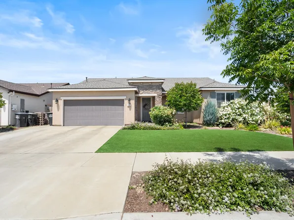 2334 E Monte Vista Avenue, Visalia, CA 93292