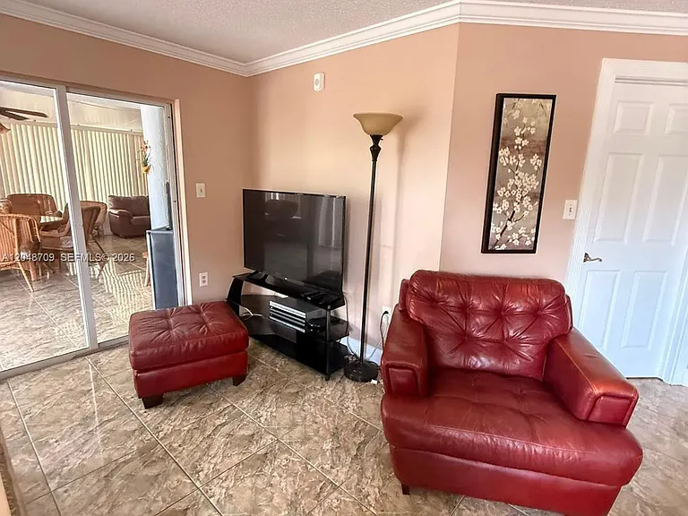 17801 N Bay Rd #206 — Photo 7