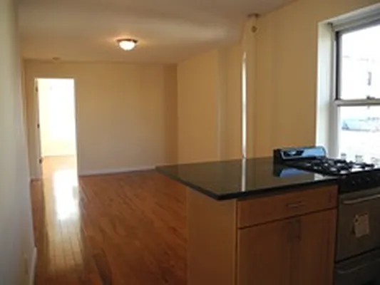 Rented by Vickers Realty | media 19