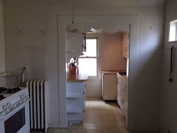2nd image of 250 Shore Dr