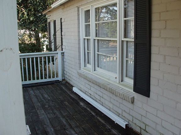 2nd image of 405 W Sunset Ave