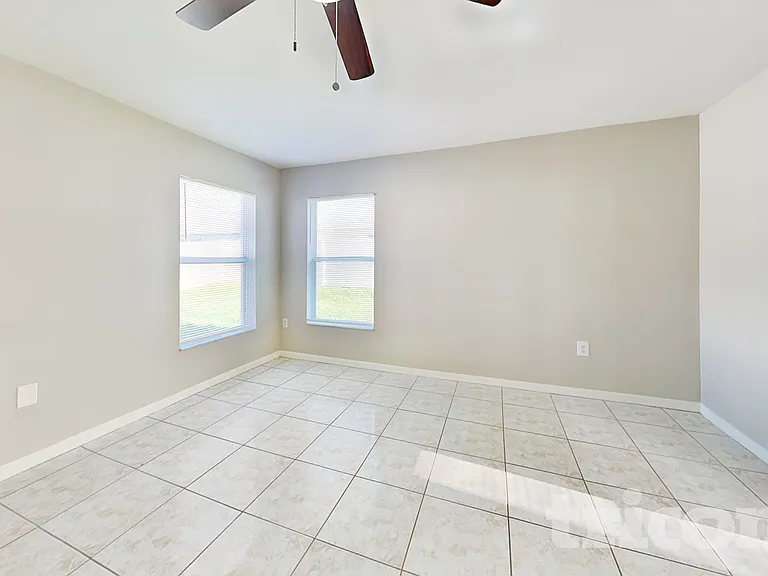2483 Brownwood Dr — Photo 7