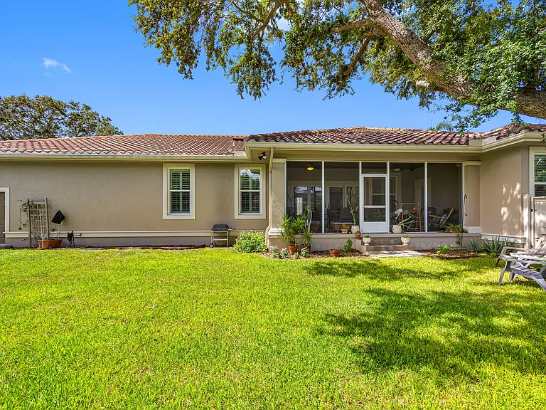 926 Cordova Blvd NE — Photo 16
