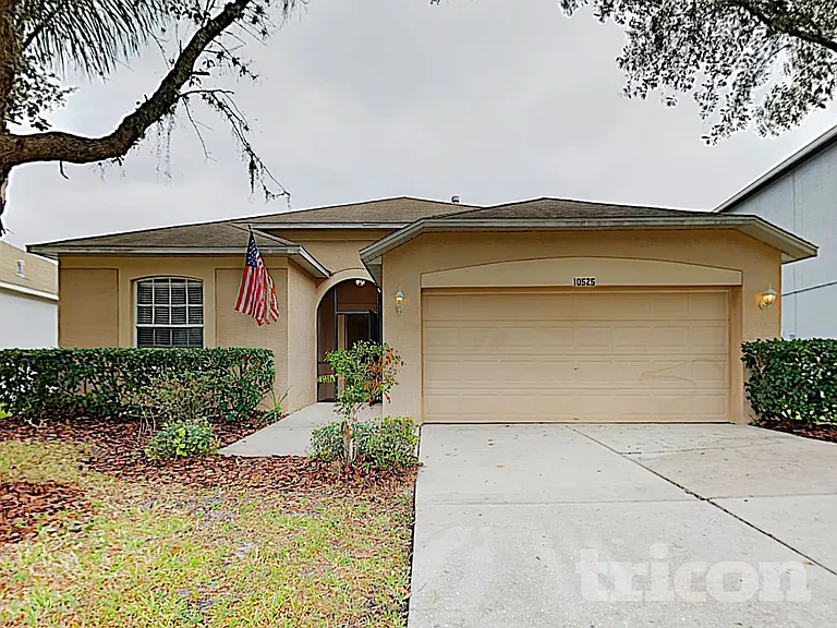 10525 Beneva Dr — Photo 2