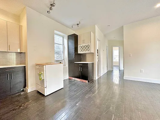 Rented by Doorway NYC, LLC | media 6