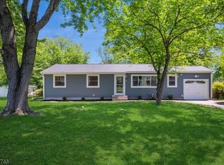 6 Cumberland Rd, Hillsborough, NJ 08844