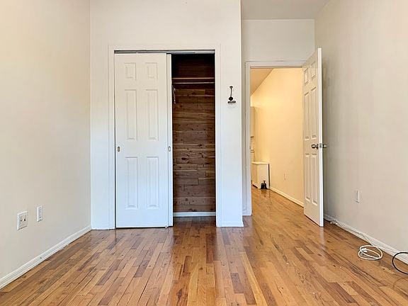 5th image of 534 Prospect Ave APT 1R