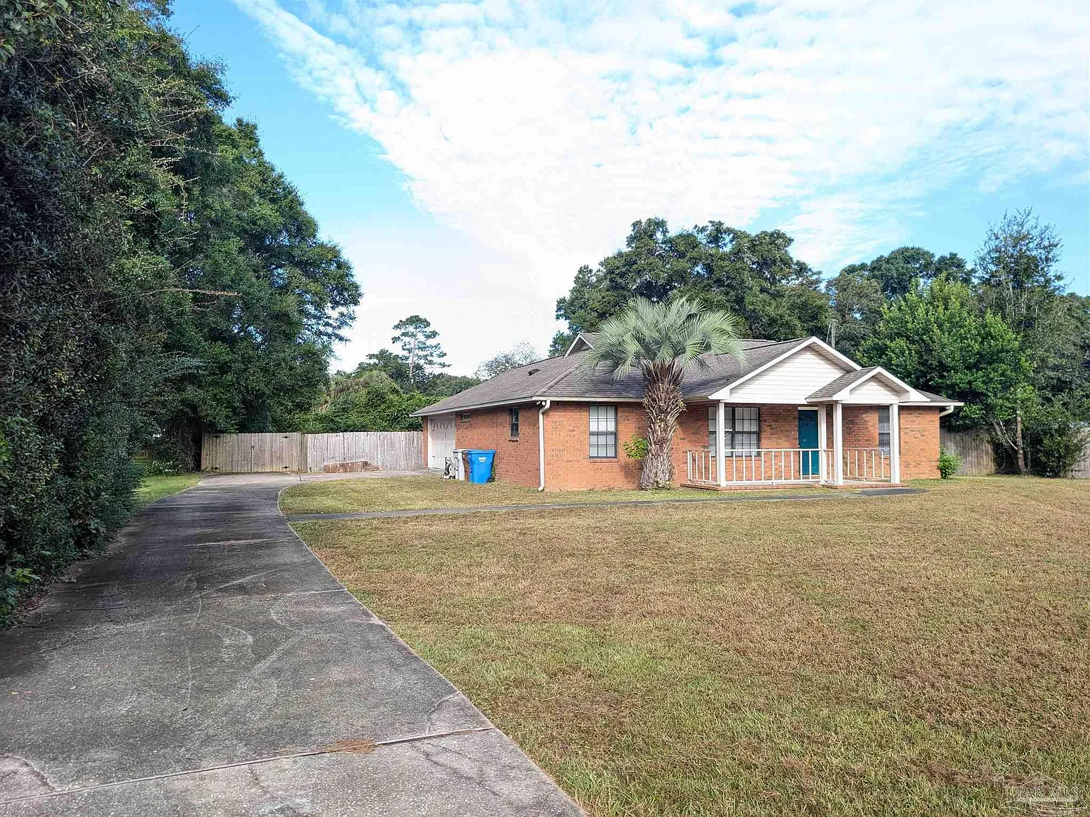 3 bed, 1334 sqft, $1,800 — Photo 3