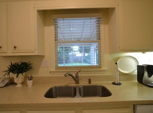 2138 Night Shade Dr, Germantown, TN 38139