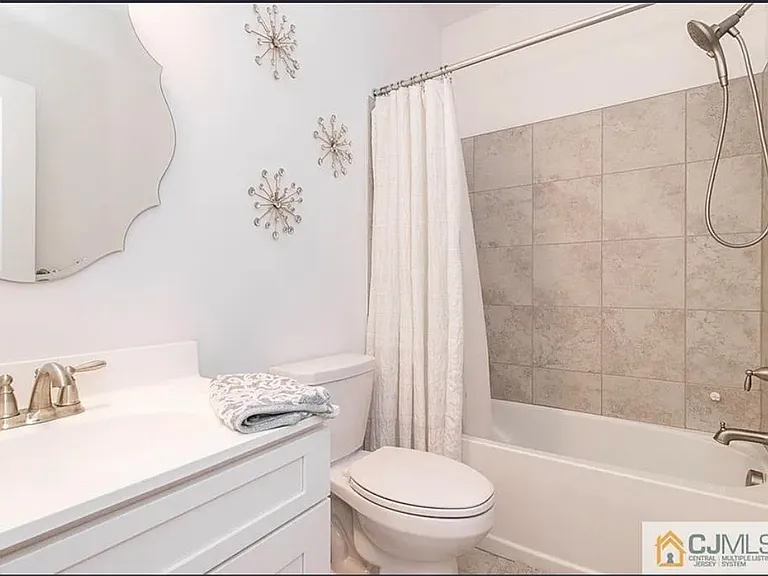 726 Stiller Ln #726 — Photo 15