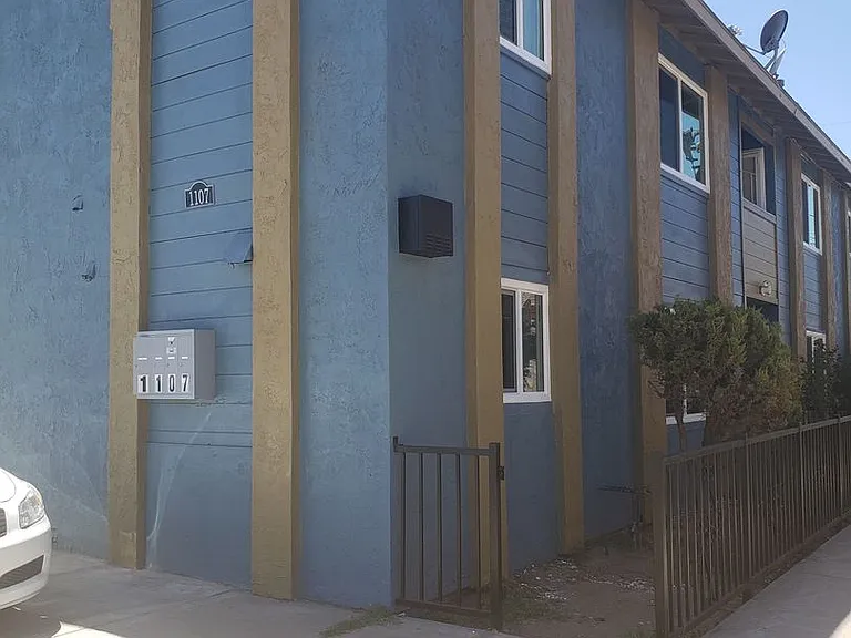 1107 L Street A-D — Photo 1
