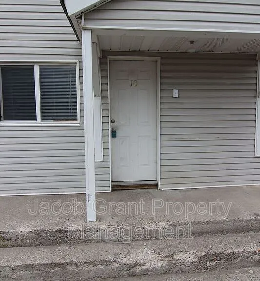 4719 Yellowstone Ave #10 — Photo 1