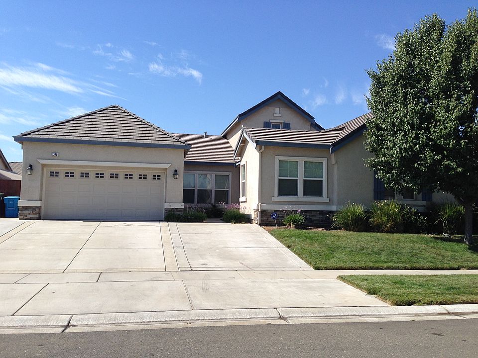 1st image of 1370 Golden Plover St