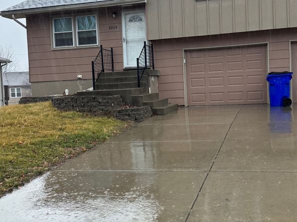 1012-1014 W Ashbury St