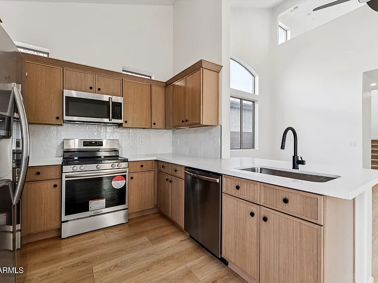 9934 E Empress Ave — Photo 8