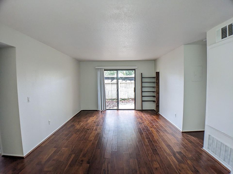 1st image of 1309 W Mission Blvd Unit 33