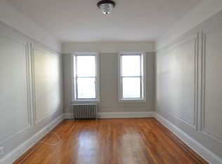 6901 62nd St #A4, Ridgewood, NY 11385