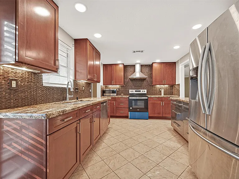 13702 Ella Lee Ln — Photo 18