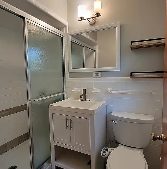 4904 Holmes Ave NW — Photo 5