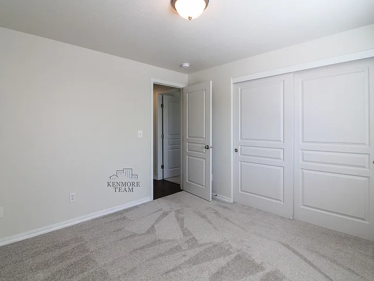 427 S Penn St — Photo 11
