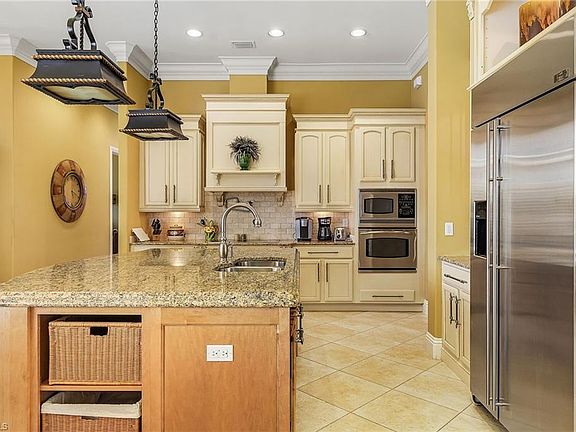 5th image of 540 Snell Ct