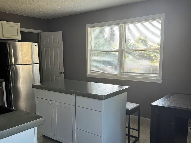 1 Harbor Ct — Photo 36