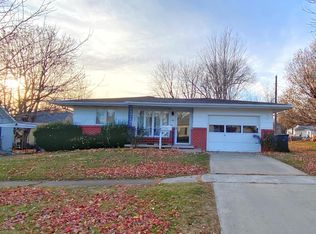 105 S Pierce St, Mount Ayr, IA 50854