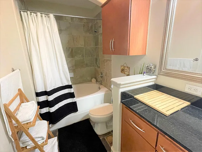 1901 Post Oak Blvd #2605 — Photo 22