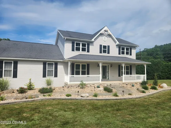 208 Bomboy Ln, Berwick, PA 18603