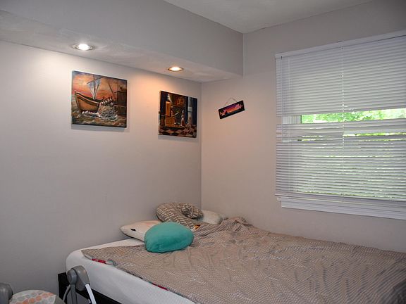 5th image of 23 27th St S