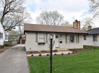 1412 N Main St, Naperville, IL 60563