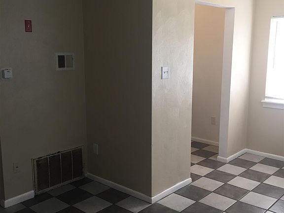 5th image of 182 W Seaview Ave APT 4