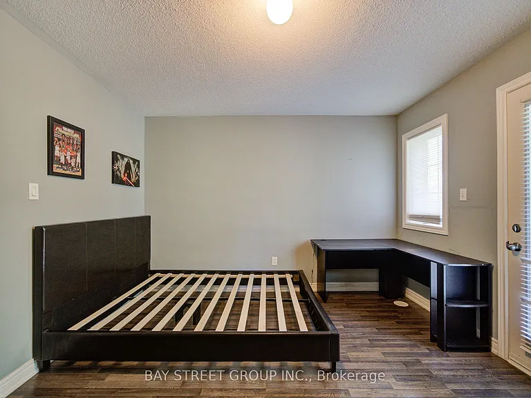 48 Roy Grove Way — Photo 31