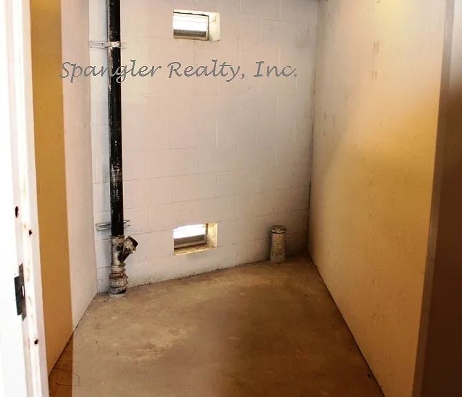553 Laguna Dr — Photo 20
