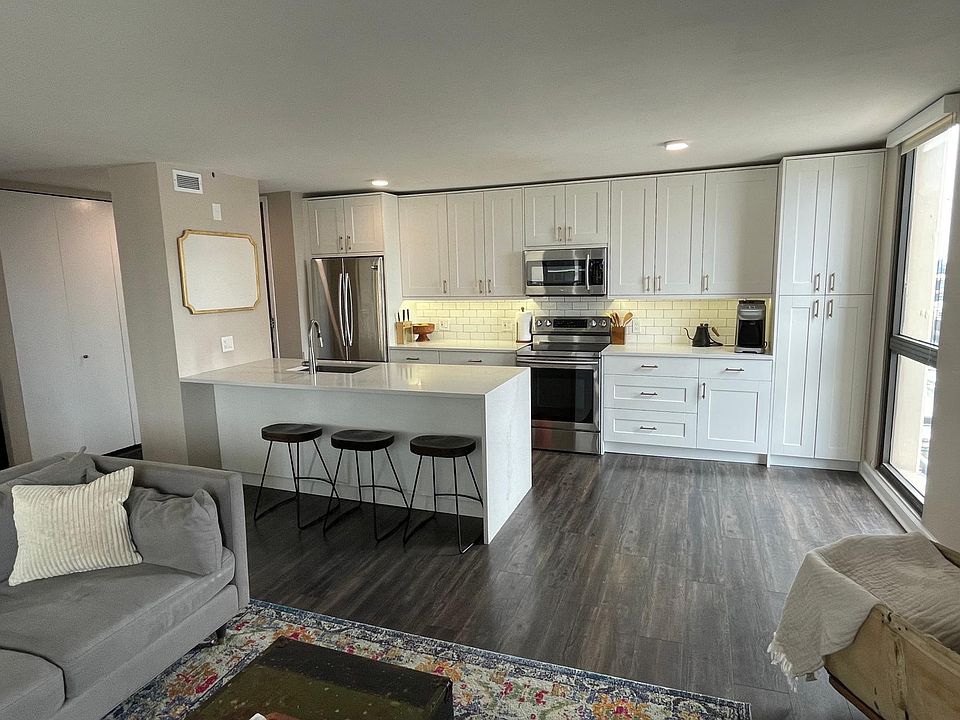 1st image of 1540 N La Salle St #904
