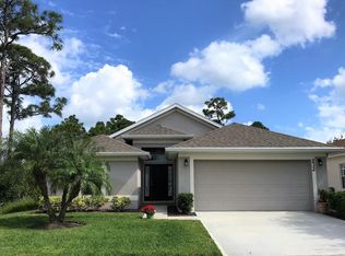 232 Briarcliff Cir, Sebastian, FL 32958