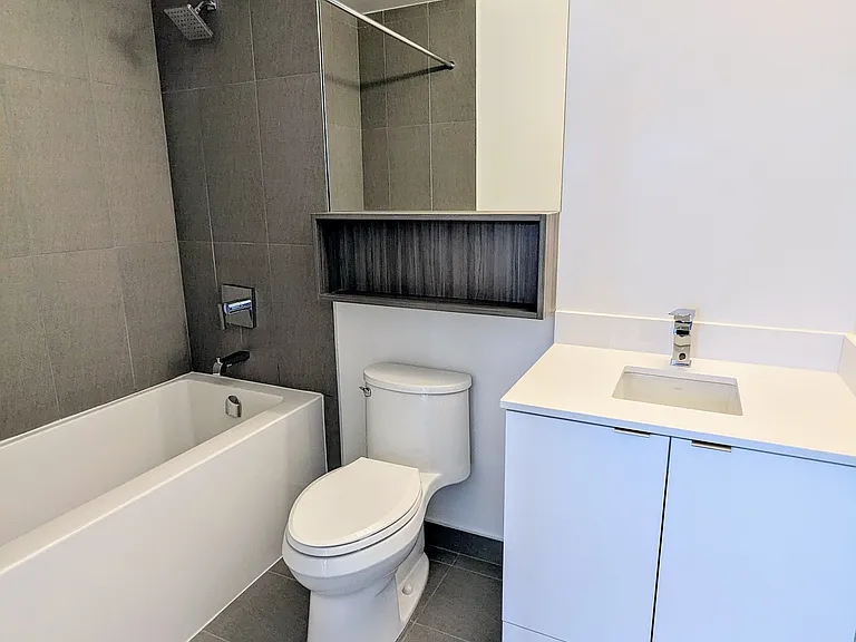 135 Lower Sherbourne St #2321 — Photo 13