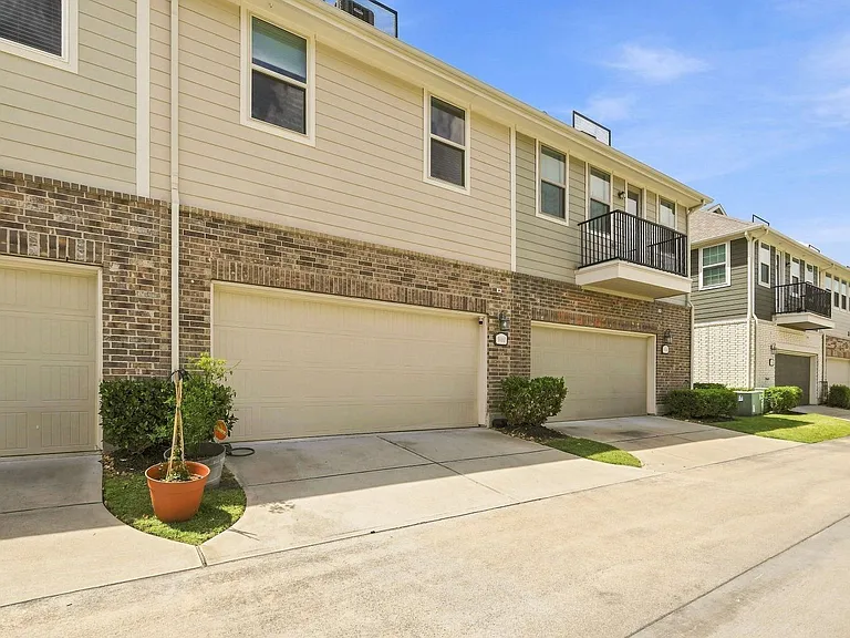 9460 Caddo Ridge Ln — Photo 25