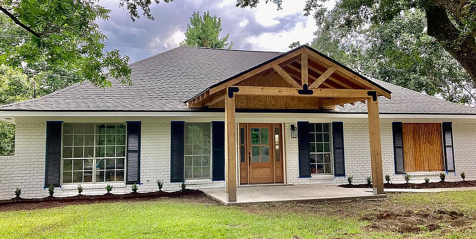 1st image of 407 N Locksley Dr