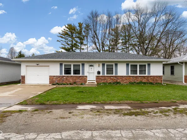 511 W 6th St, Sheridan, IN 46069