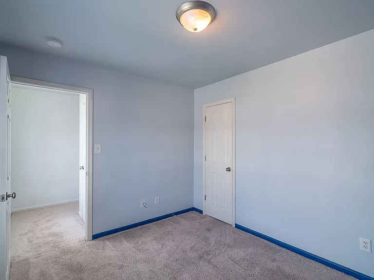 1053 Brianna Way — Photo 36
