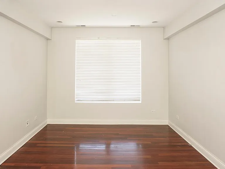 2407 N Milwaukee Ave — Photo 10