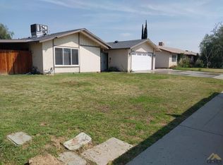 10608 Meacham Rd, Bakersfield, CA 93312