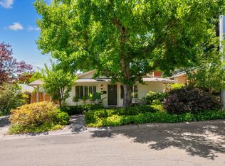 333 Orangewood Drive, Healdsburg, CA 95448