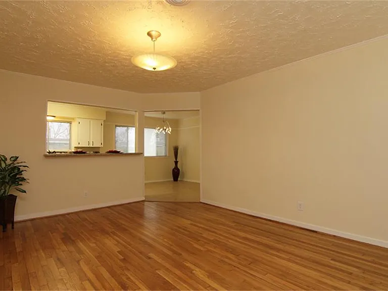 8526 Friendship Rd — Photo 5