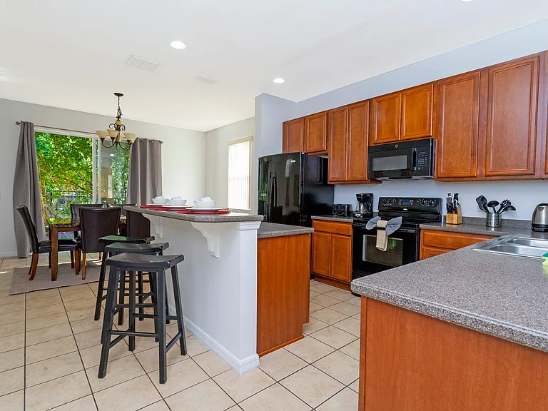 5122 Dominica Dr — Photo 38