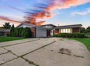 2820 W 63rd Ave, Merrillville, IN 46410