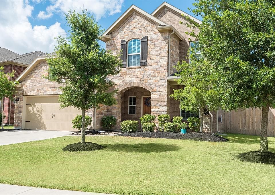 1st image of 10037 Cedar Creek Ct